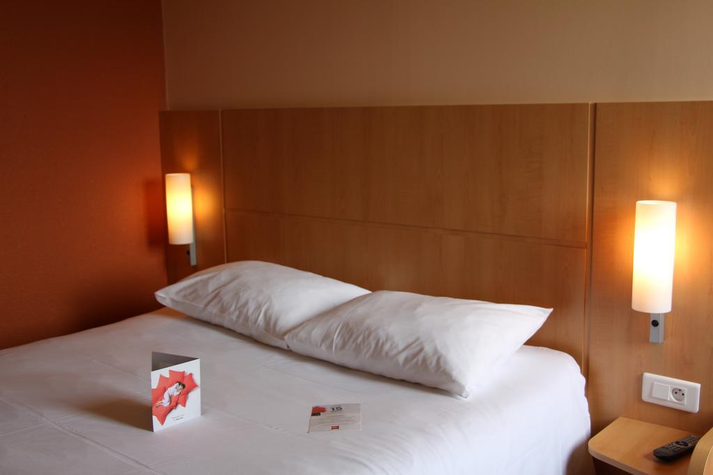 Ibis Guingamp Coeur De Bretagne 3*