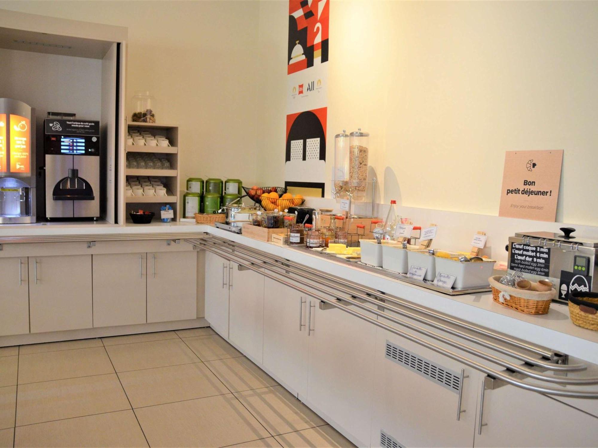 Ibis Guingamp Coeur De Bretagne Hotel 3*